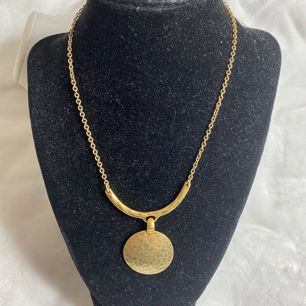 Minimalist Gold Necklace with Round Pendant